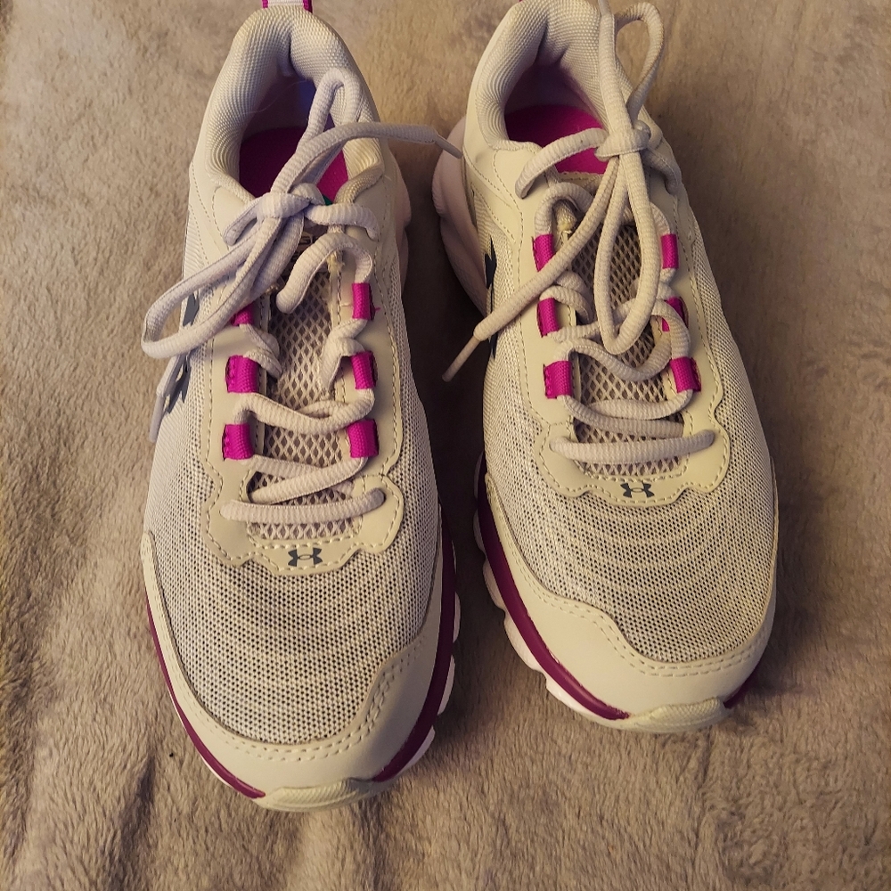 Under Armour shoes, size 7.5, grey. Women's